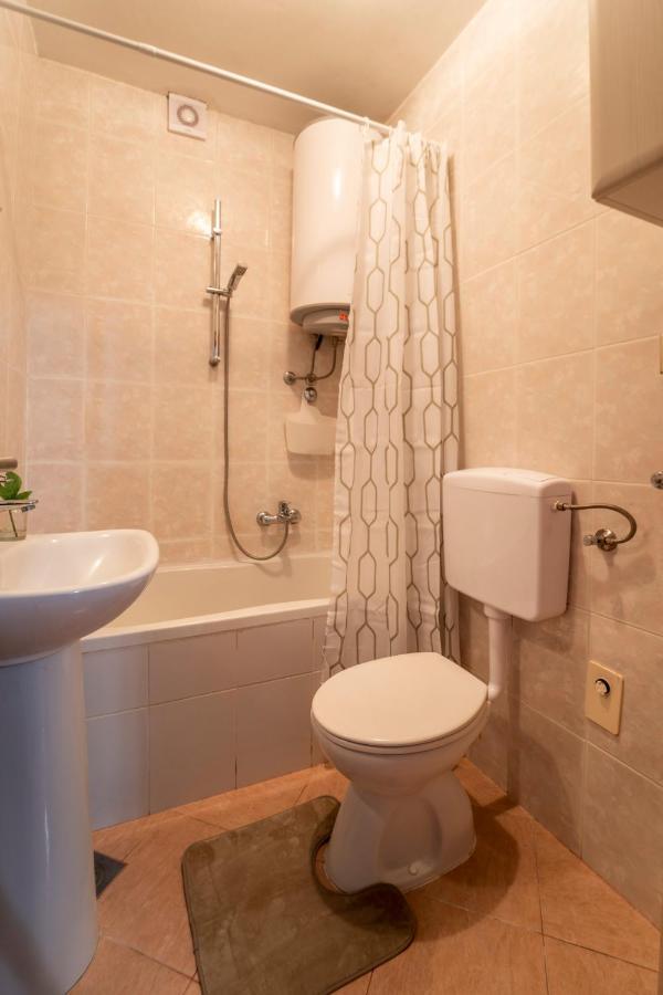 Apartment Silvija Pula Buitenkant foto
