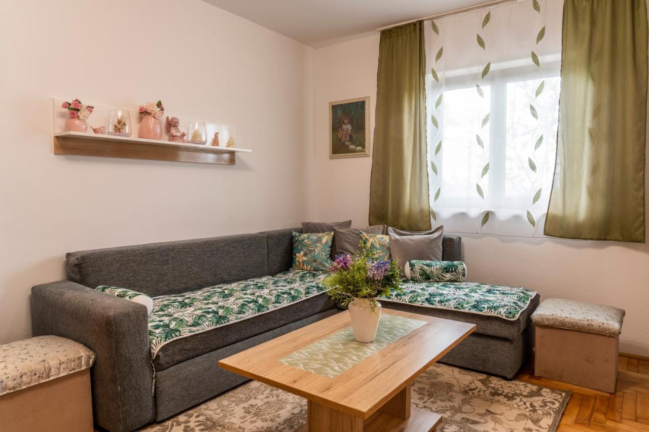 Apartment Silvija Pula Buitenkant foto